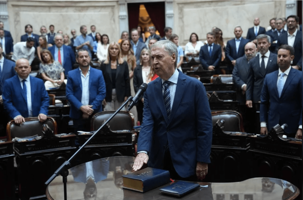 Juan Schiaretti juró como diputado y Provincias Unidas alcanzó los 18&nbsp;miembros